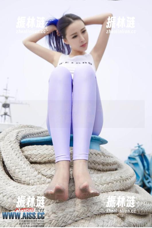 爱丝私密图集：美丝学校–总有些规矩你不愿被打破