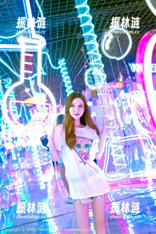 Feilin嗲囡囡-王婉悠Queen Feilin嗲囡囡 - 王者归来,王婉悠Queen的泳池时光,原图与图册任你畅游