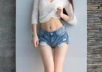 IMiss爱蜜社 – Angela小热巴：办公桌前的写真《图册》大揭秘，不小心撞上梦中情人！