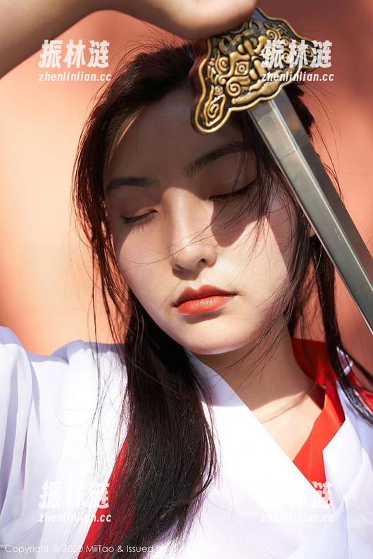 MiiTao蜜桃社 - 蜜蕊Mary的私房风格：从写真中窥探我的女友有多迷人！