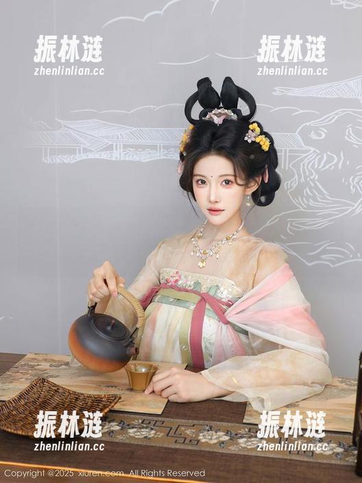 Xiuren秀人网 - 写真里的偶然：当“奶茶味的包子”遇上皮衣