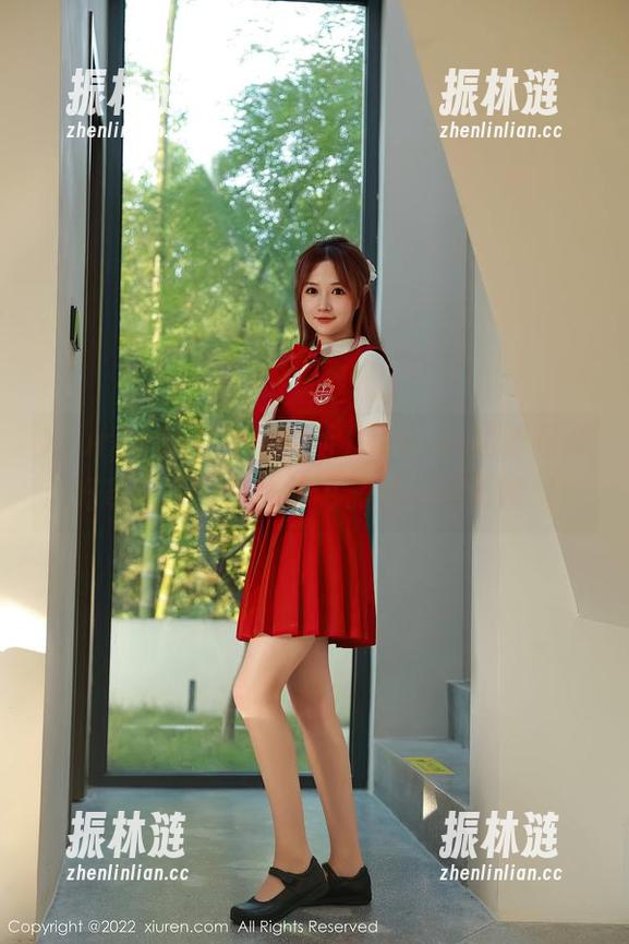 Xiuren秀人网 - 婕西儿jessie短裤写真：好奇这条裤子会不会跟她一样吸睛呢！