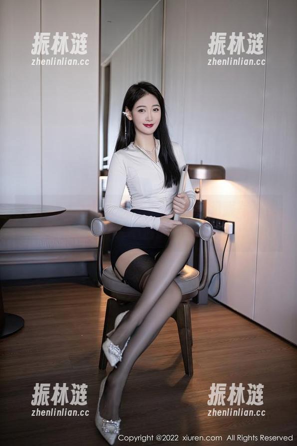 Xiuren秀人网-小Kiki Xiuren秀人网 - 在小Kiki的和服写真里,有种说不清的飘逸感。