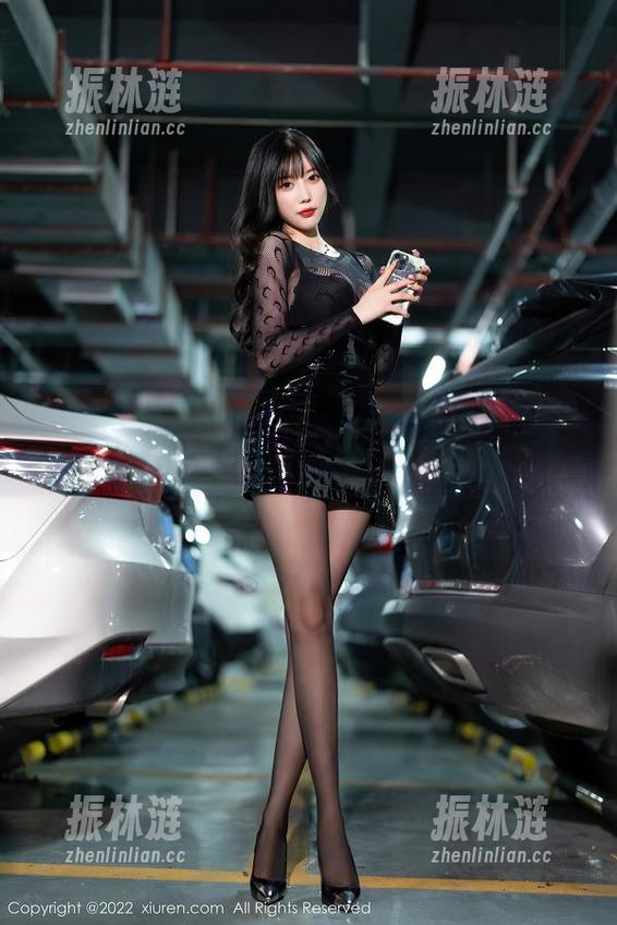 Xiuren秀人网-月酱儿 Xiuren秀人网 - 月酱儿的镂空写真,完美到燃……发不出声音,想象都得努力。