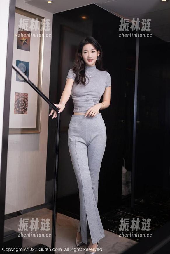 Xiuren秀人网 - 糖豆sisi的甜心，原图流出，这是一颗可以喝的糖果吗？最新风味，超乎你想象的奇怪！