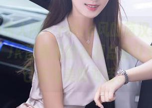 Xiuren秀人网 – retro风的萌汉药baby很酷体，JK图集里的资源总是让我觉得自己在与美丽对话。
