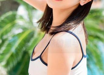 いくみ(育美)的牛主题私拍图集，搞怪又不失韵味的黑马