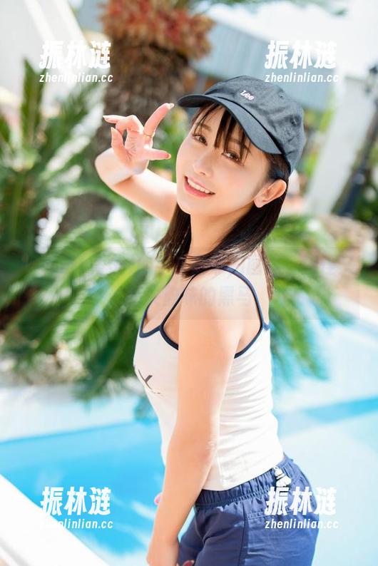 いくみ(育美)的牛主题私拍图集，搞怪又不失韵味的黑马