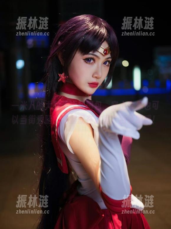 一米八的大梨子短裙图包，穿上它你也可以当街秀腿！资源就在这里，别眨眼哦！
