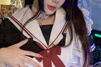 一探九言从不咕咕的“女神”，这图包无圣光，但却有种说不出的撩人。