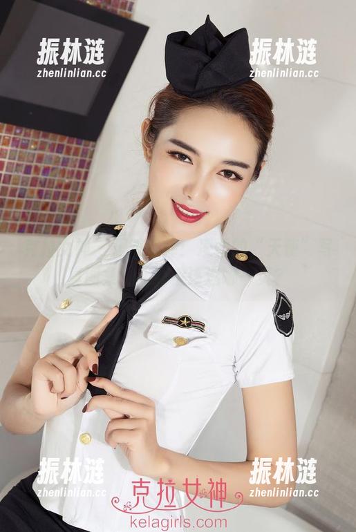 克拉女神 - 艰难选择：凌雪的“天使”写真图集，我到底该选哪一页？