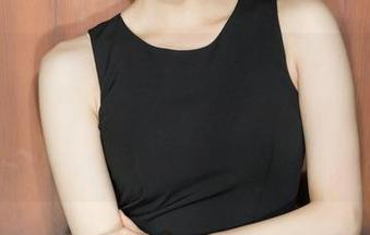 克拉女神 – 图册已备齐，准备好迎接颖儿的姐上位吗？我只在意她的神情，而不是她的妆！