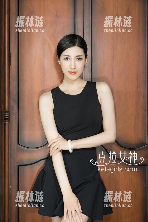 克拉女神-颖儿 克拉女神 - 图册已备齐,准备好迎接颖儿的姐上位吗?我只在意她的神情,而不是她的妆!