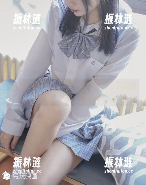 兔玩映画的白色旗袍，你不想把它下载做壁纸吗？随意一看都好吃。