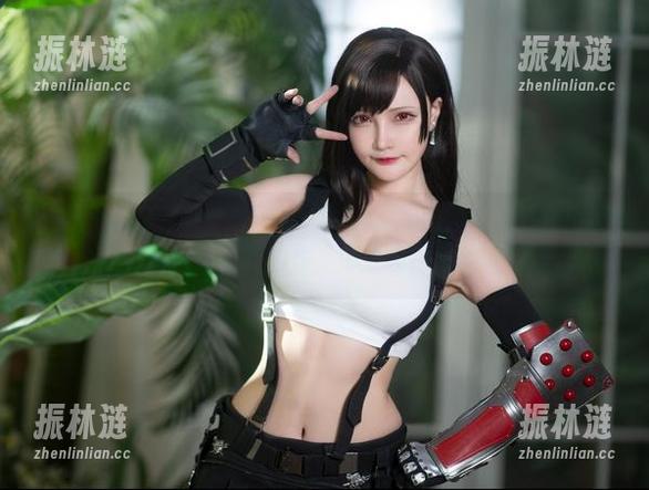 关于千夜未来的户外写真：即使不专业，也想展现出那股气场，真的作为博主也很难啊。