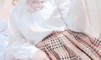 蓝白女仆，古川kagura又来了！高清图包中堆叠的小细节，有点羞耻又不想停下来…真让人佩服。