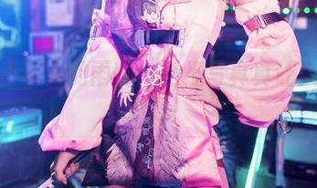 奶狮不咬人的雨师：这组写真真让人捉摸不透！