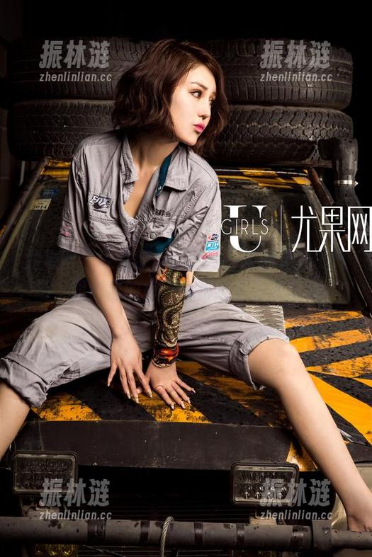 尤果网-王莹 尤果网 - 王莹穿上高跟鞋,原图传递的气场,图包里的每一帧都像在对我撒娇。