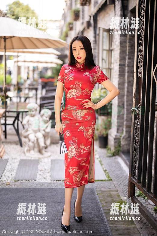 尤蜜荟 - 穿上娜露selena的礼服，套图里全是优雅却又有点任性！