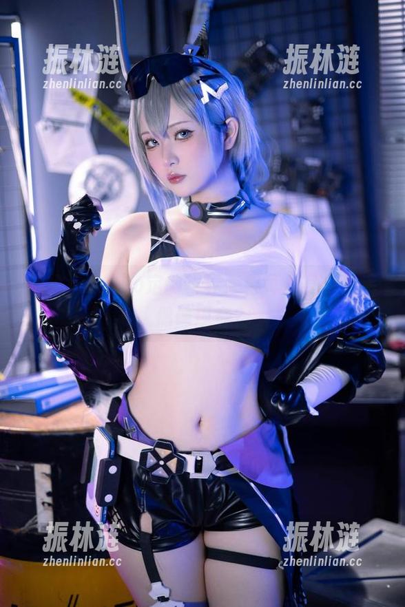 屿鱼yukako定制写真：兽耳加身，白毛偶像现身？