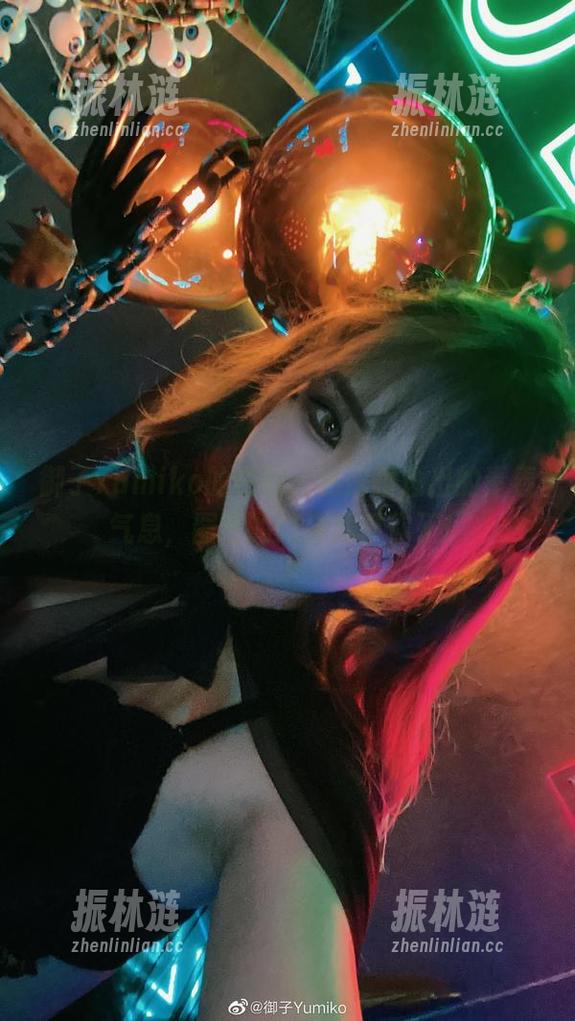 御子Yumiko的白裙，私房里透出的青春气息，图包的选择就靠你了！