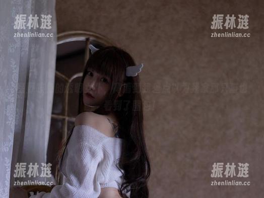 星野咪兔的透明女仆，高清到我差点以为我家那只猫也看到了图包！