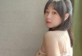 看是一只废喵了的瑜伽写真：给你展示什么叫做“随便”的优雅。