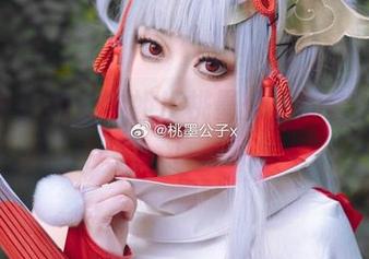 这是什么神仙学姐！桃墨公子的套图追了！