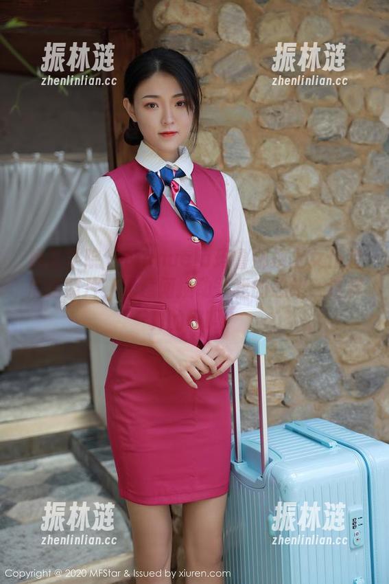 模范学院 - Manuela玛鲁娜换上女仆装后的照片，无意间搅动了我的思绪，这样真的好吗？