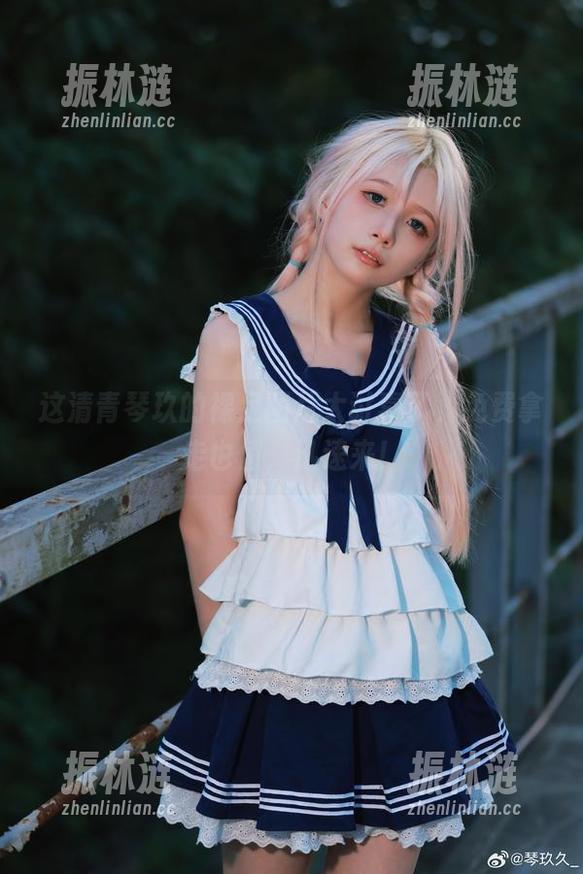 这清青琴玖的裸足图片太讨喜了，免费拿走也值，迅速来！