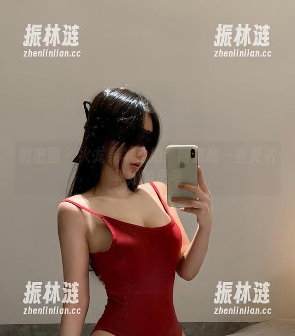 微密圈 - 火龙果羊私拍：网袜和一些莫名其妙的思考