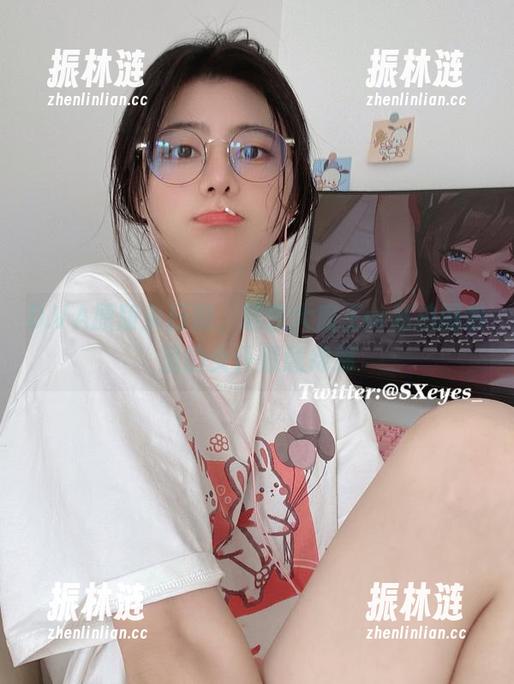 D.VA原版未压缩，眼酱大魔王w私拍图包里的女仆情意绵绵