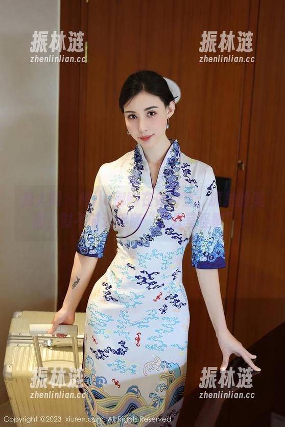 秀人网 - Mila嘟嘟在办公室：抓拍的美图，时不时还伴随“办公室怪事”！