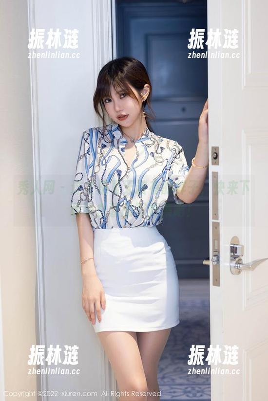 秀人网 - 这才是夏天该有的样子，快来下载萌白酱的写真集吧！