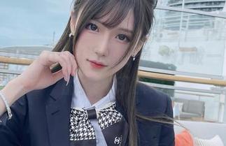 腐团儿Ikaros的清纯写真，打破一下大家的刻板印象吧
