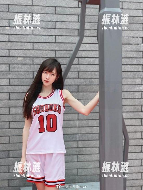 校园的角落，腐团儿Ikaros的高清图集，分分钟想上课吗？