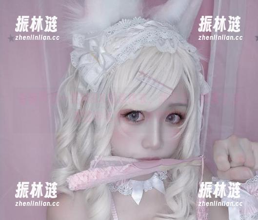 看着芊川一笑MNK的连体衣，我在想，如果生活有这种写真，该多好啊！