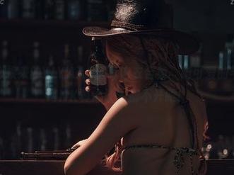 用好奇心换来的YLYAAA狐耳内衣合集，咱可爱的芊川一笑MNK真心让人挪不开眼！