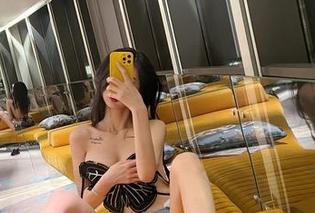 微密圈 – 可爱到不行的白丝，葛征的写真让我一秒像回到校园啊！