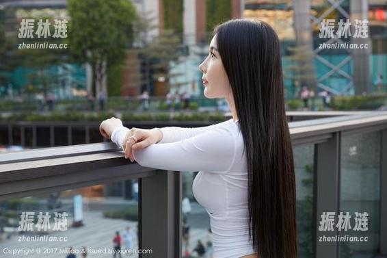 蜜桃社 - 伊素妍？不过是个高清原图里的少女，再说一次，为什么那双眼睛这么迷人？