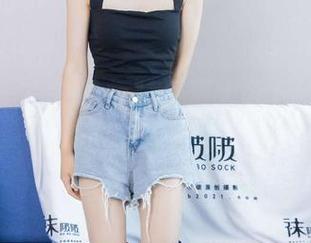 袜啵啵 – 小安的板鞋资源大公开，谁说穿板鞋不能很美？