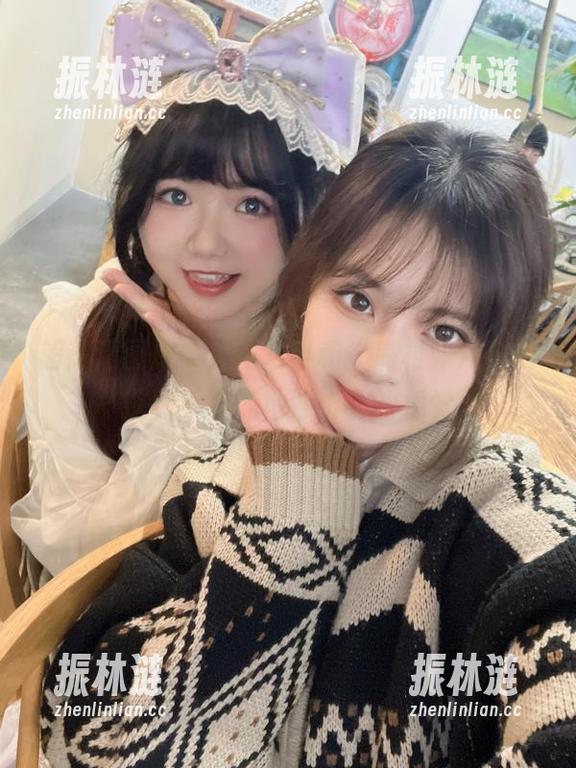 超高清图库中，闪月半和“岛村卯月”的搭配不客气地冲击你的视觉