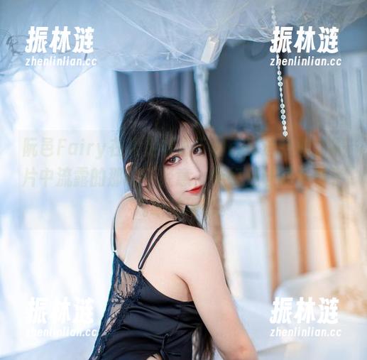阮邑Fairy在裸足状态下的cos进行曲，照片中流露的那种不经意，恰好是让我多看了几眼的理由。