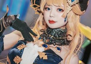 雪猫免费上线新作《灰丝》，谁能拒绝这温柔的诱惑呢？