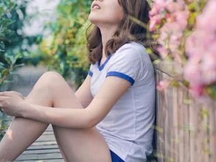 青豆客 – 免费图集：刘钰儿的修女，哪位大师来解读一下？